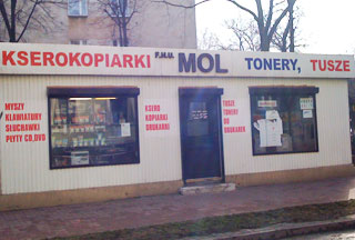 Materiały eksploatacyjne do urządzeń biurowych.